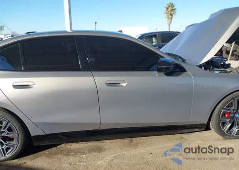 2024 BMW I5 M60 z USA, uszkodzony, nr VIN WBY43FK04RCP15673